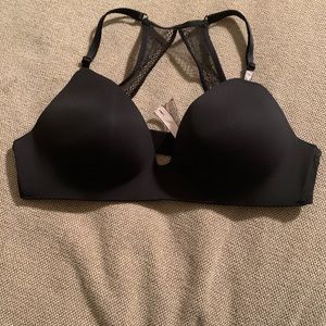 36B Victoria’s Secret black bra brand new